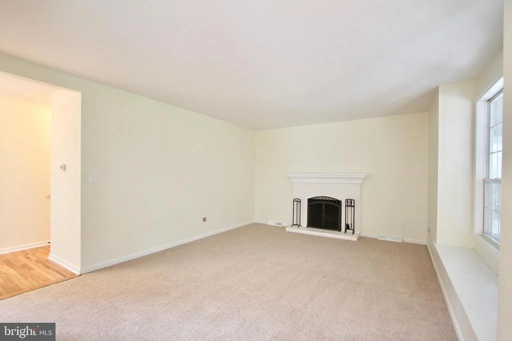 Photo of 316 PEBBLE VALLEY PL