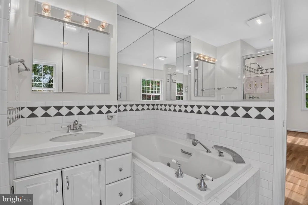 Photo of 6309 KENHOWE DRIVE