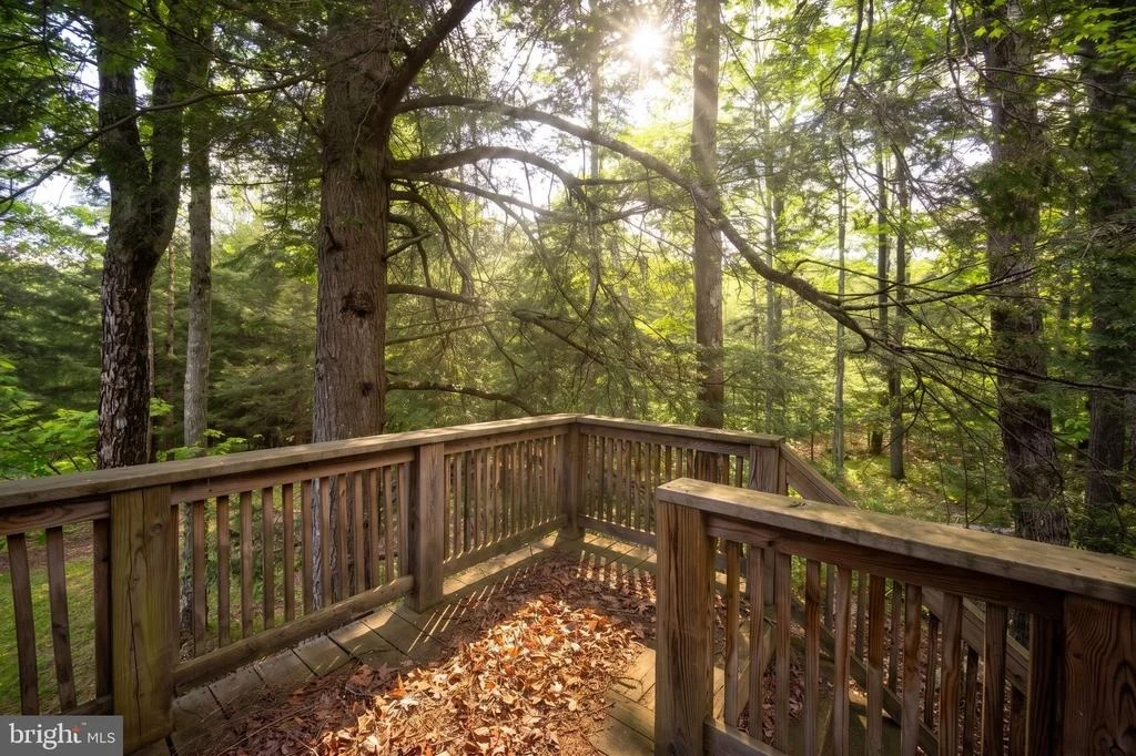 Photo of 1099 TABLE ROCK ROAD