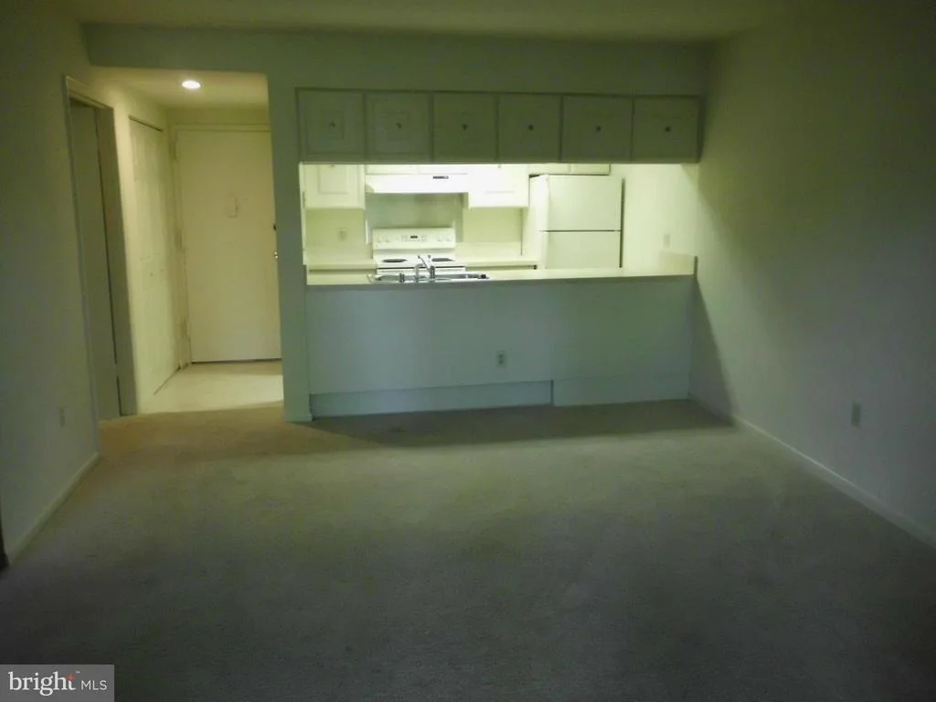 Photo of Unit 101F at 3642 GLENEAGLES DRIVE
