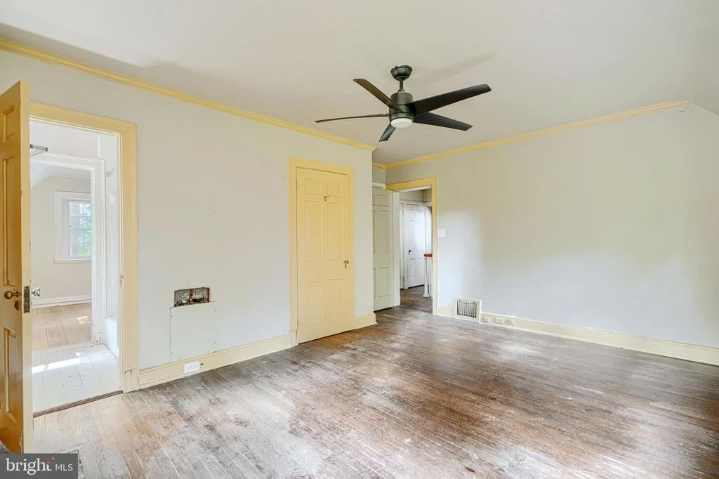 Photo of 15 W COLD SPRING LANE
