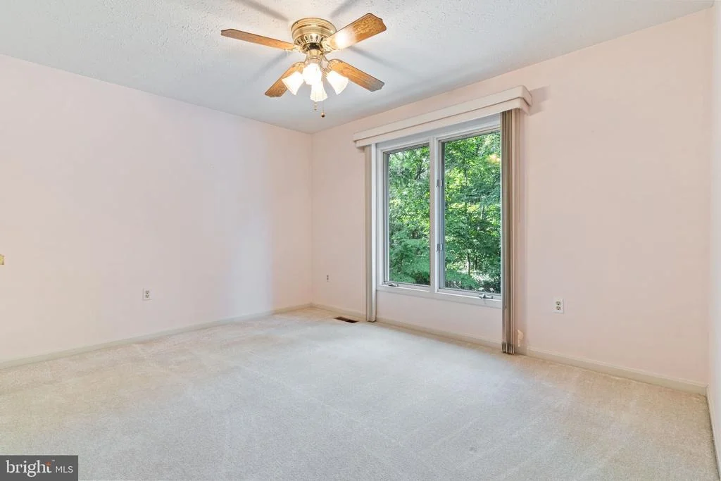 Photo of 100 ORIOLE LANE