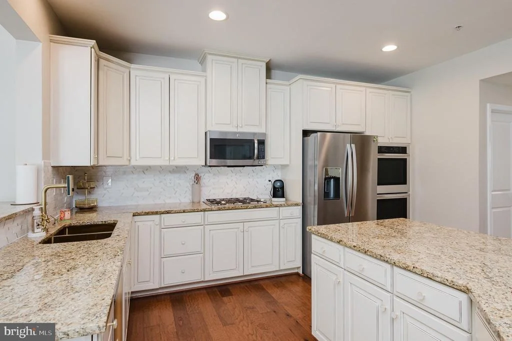 Photo of 744 FALCON LANE