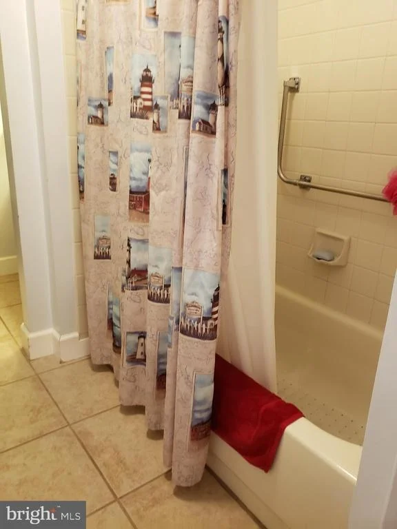 Photo of Unit 31B at 3629 GLEN EAGLES DRIVE