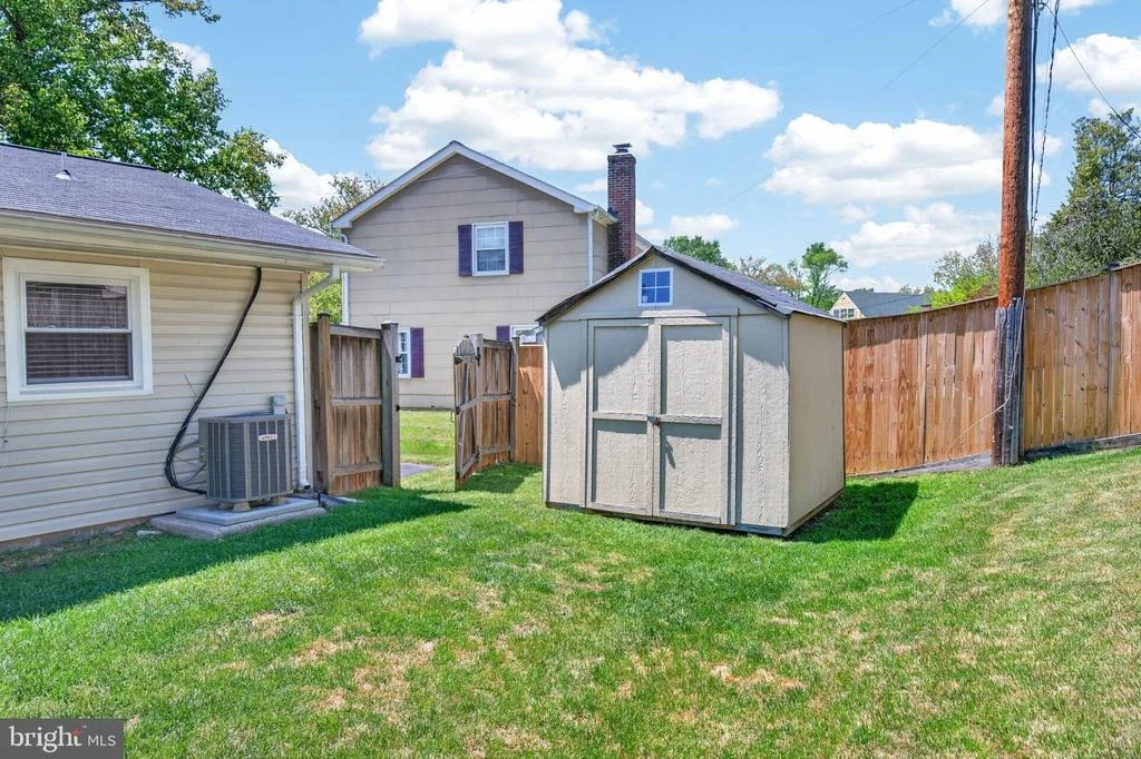 Photo of 3905 CARVEL LANE