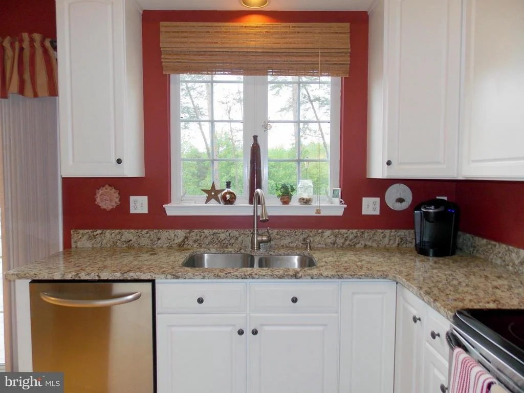 Photo of 6054 AVALON DRIVE