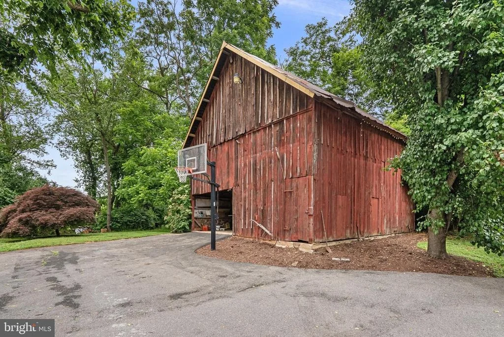 Photo of 19930 WHITE GROUND ROAD