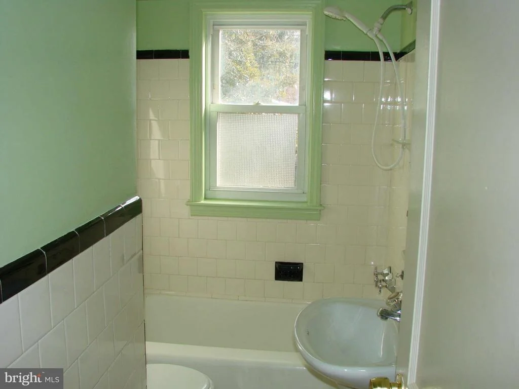 Photo of 706 FAIRVIEW AVENUE