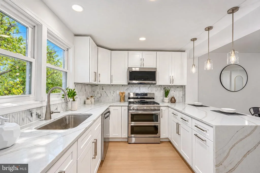 Photo of 1017 ROXLEIGH ROAD