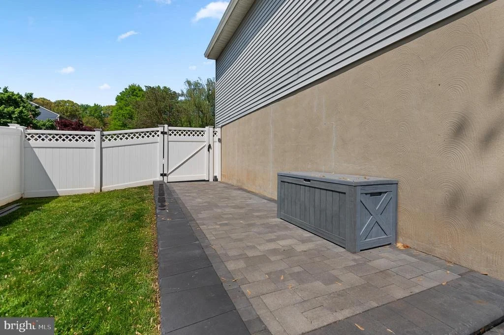 Photo of 1315 SOMERSET ROAD