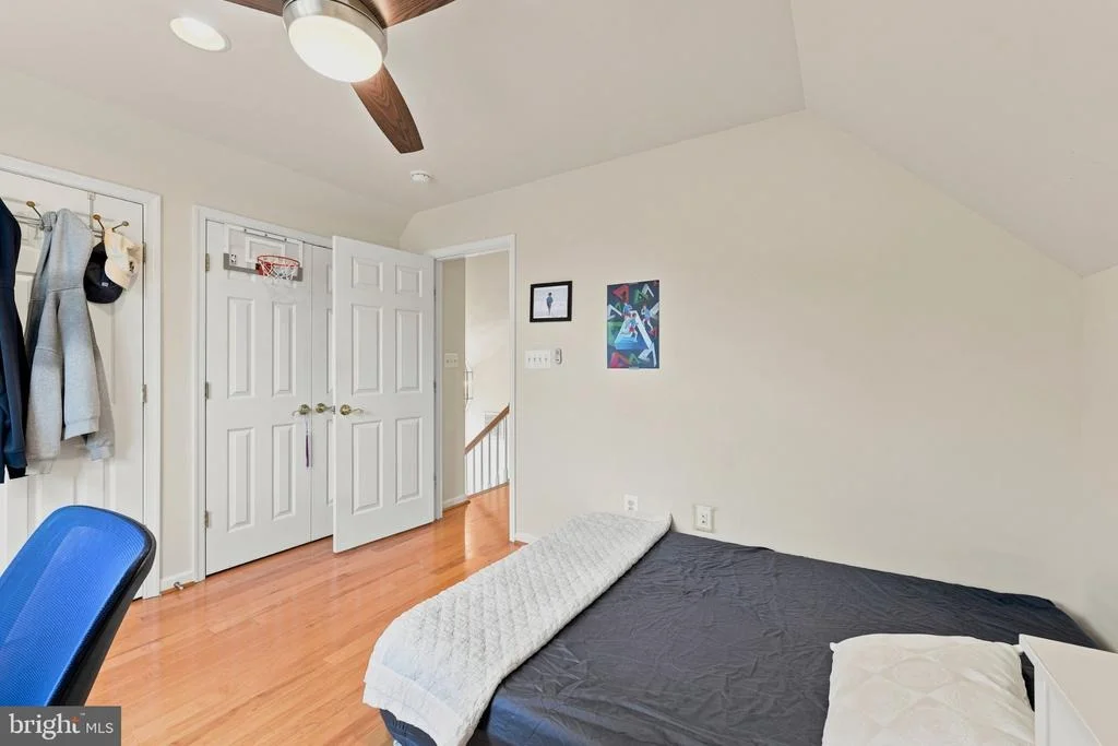 Photo of 44121 RIVERPOINT DRIVE