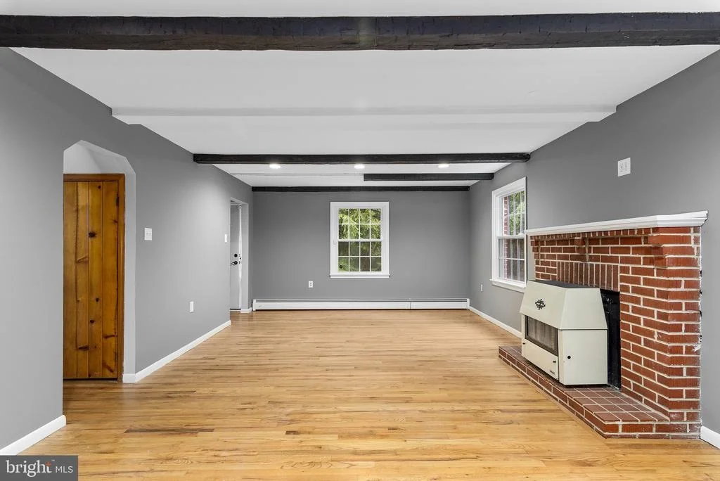 Photo of 1020 CEDAR CORNER ROAD