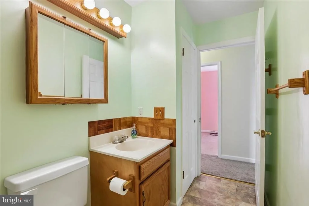 Photo of 103 HONEYSUCKLE DRIVE