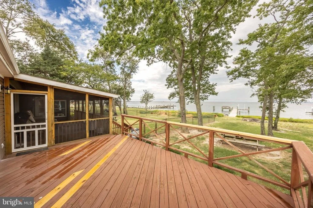 Photo of 7940 RIVERVIEW ROAD