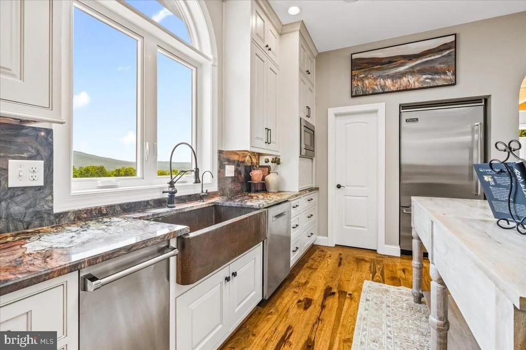 Photo of 10110 EASTERDAY COURT
