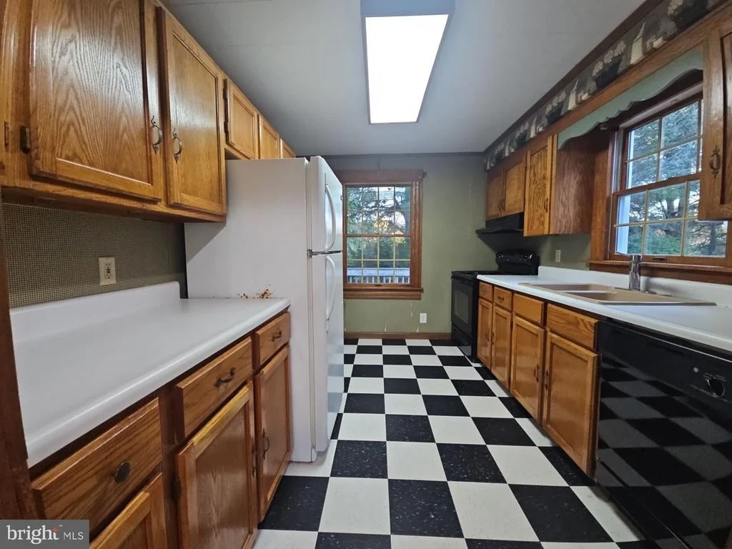 Photo of 262 W PARK DRIVE