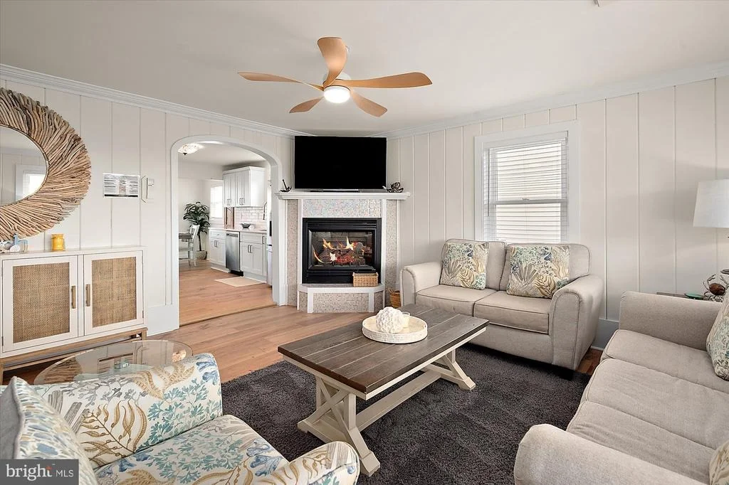 Photo of 12353 MEADOW DRIVE