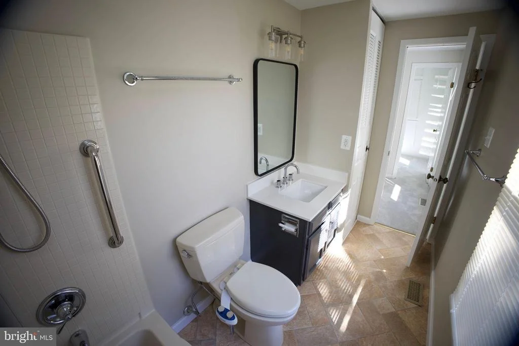 Photo of 2298 ARCHDALE ROAD