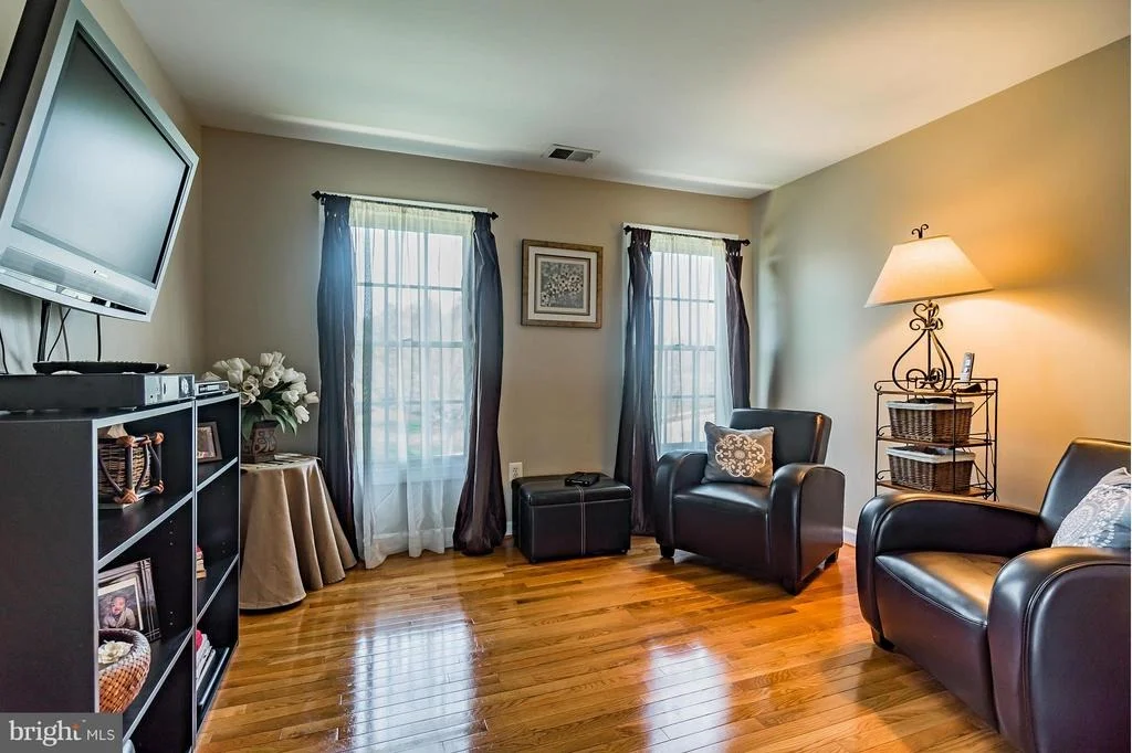 Photo of 925 BRICK MANOR CIRCLE