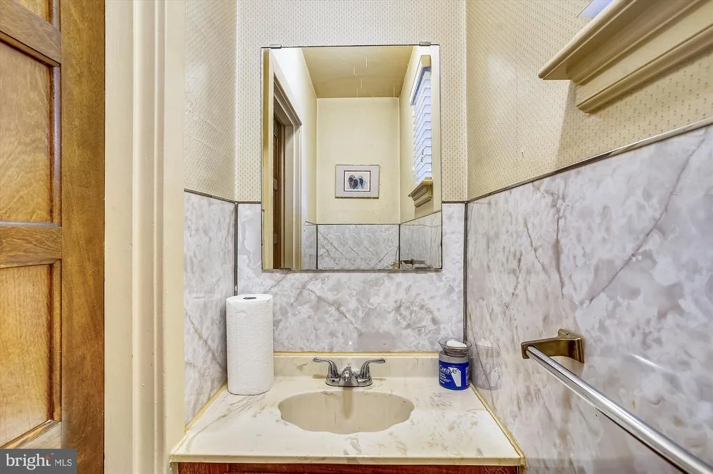 Photo of 200 MEALEY PARKWAY