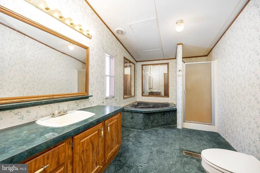 Photo of 22147 ROYAL OAK ROAD