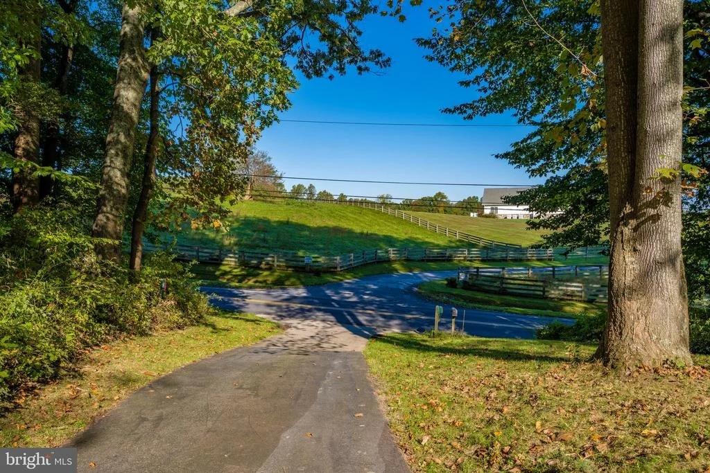 Photo of 18605 BROOKE ROAD