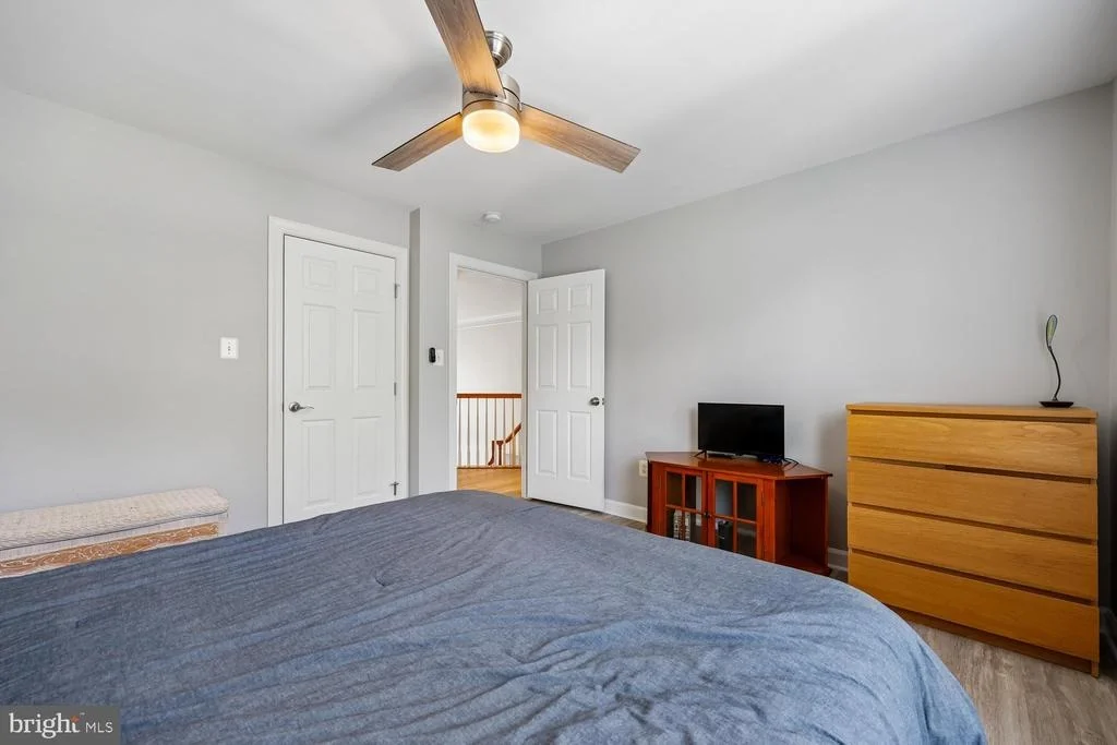 Photo of 503 GLENBROOK DRIVE