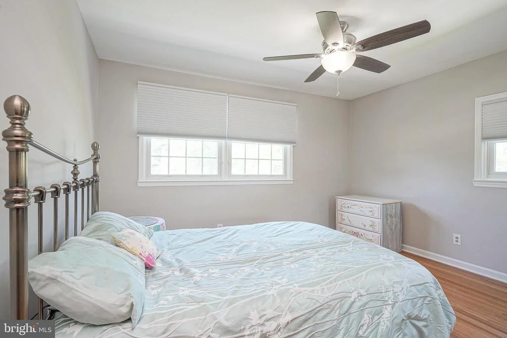 Photo of 1237 HEARTWOOD DRIVE