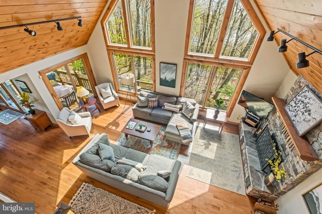 Photo of 206 HIGHLINE DRIVE