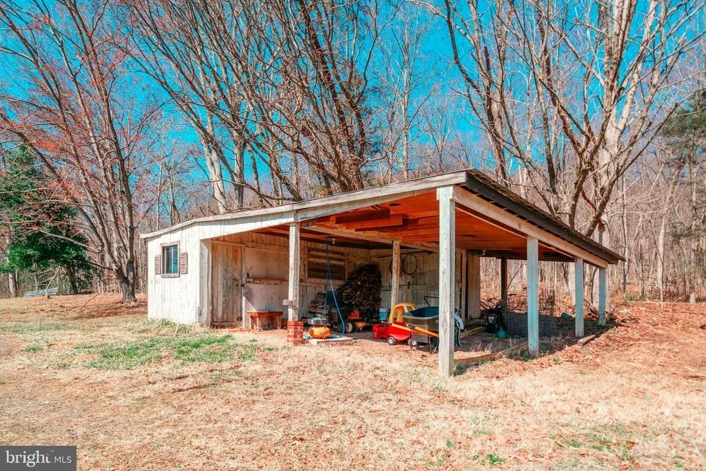 Photo of 3279 THOROUGHFARE ROAD