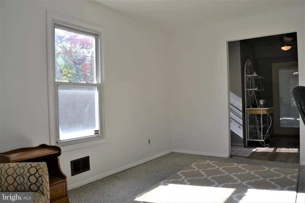Photo of 1310 N ROLLING ROAD