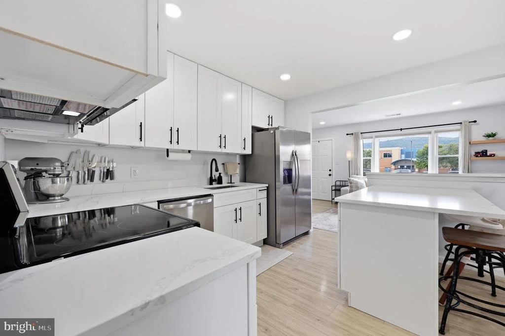 Photo of 16 SUMMIT AVENUE