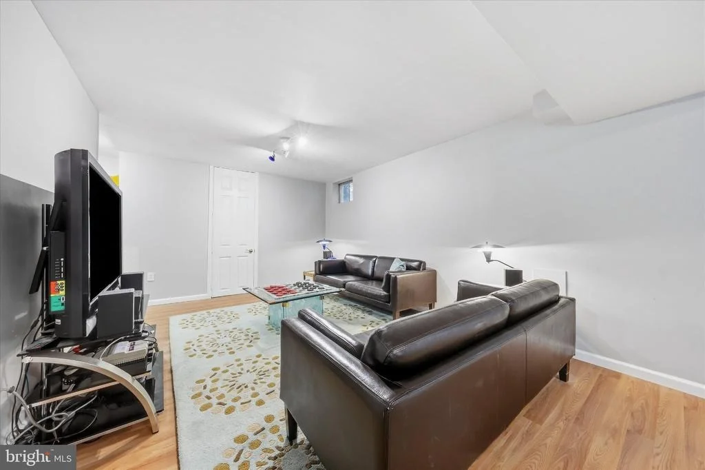 Photo of 9005 SHADYBROOK DRIVE