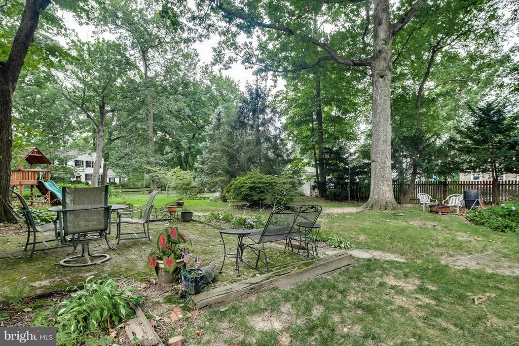 Photo of 122 OAK DRIVE
