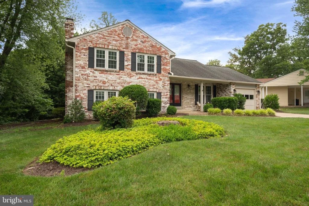 Photo of 2719 DEEPFORD DRIVE