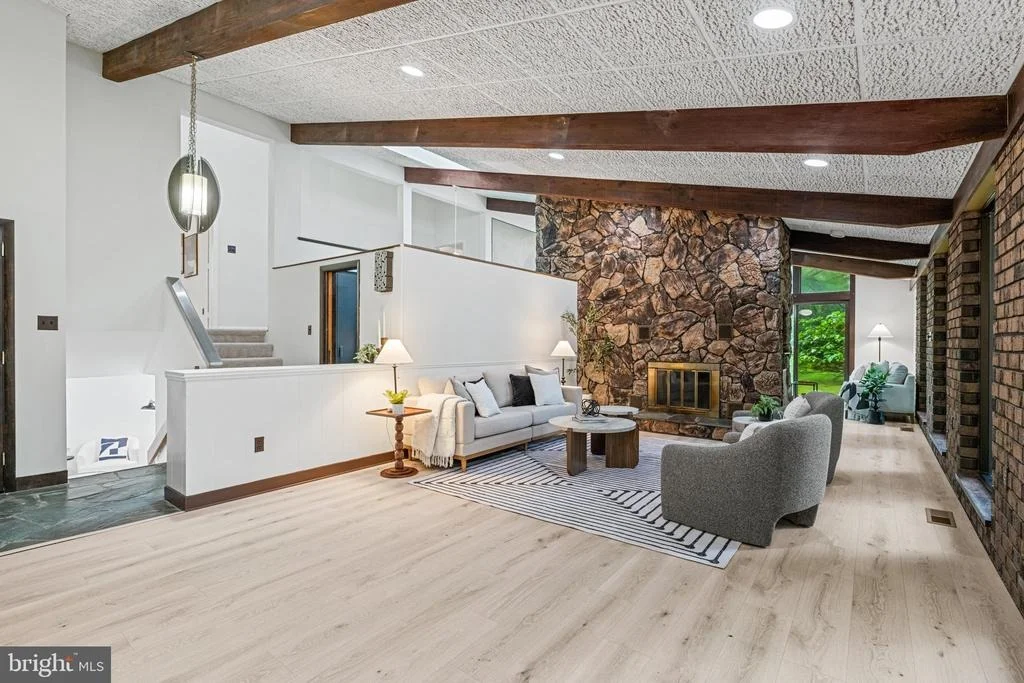 Photo of 6422 QUINN ROAD