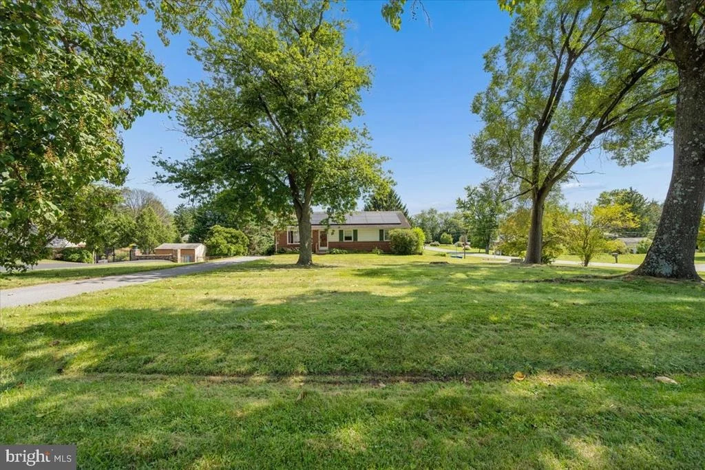 Photo of 5601 CALVERT DRIVE