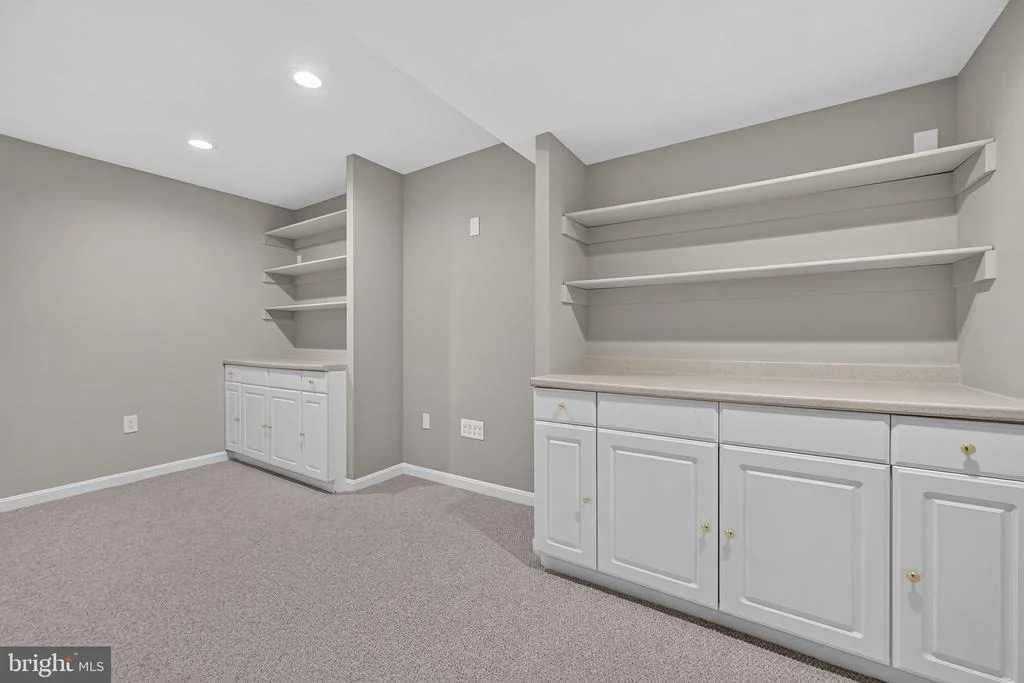 Photo of 10013 PURITAN WAY