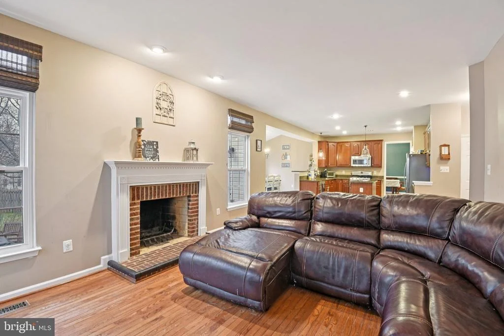 Photo of 6369 CLARIDGE DRIVE N