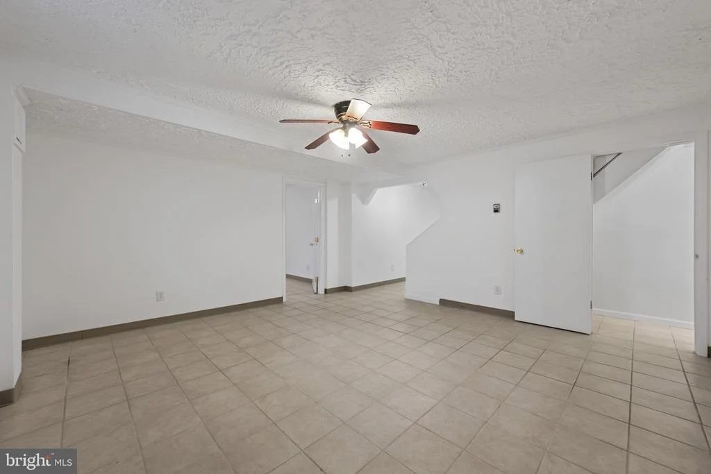Photo of 19724 MEREDITH DRIVE
