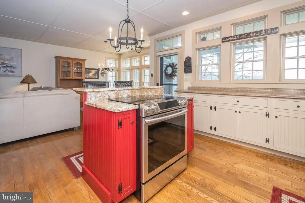 Photo of 726 SUNSET RIDGE DRIVE