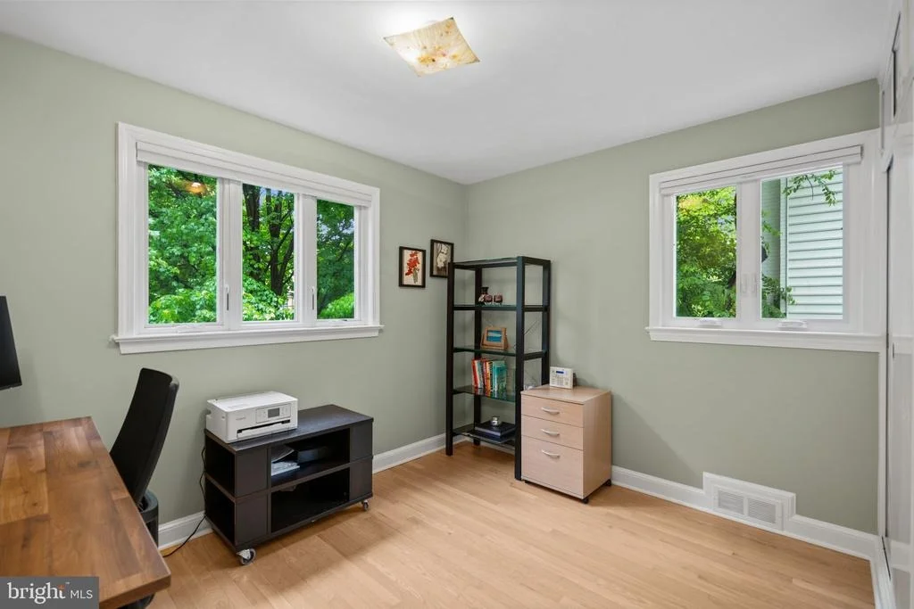 Photo of 7301 SUMMIT AVENUE
