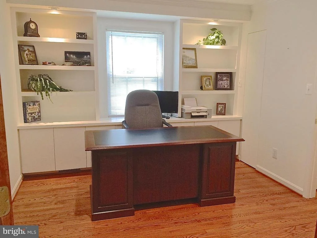 Photo of 4311 CUB RUN ROAD