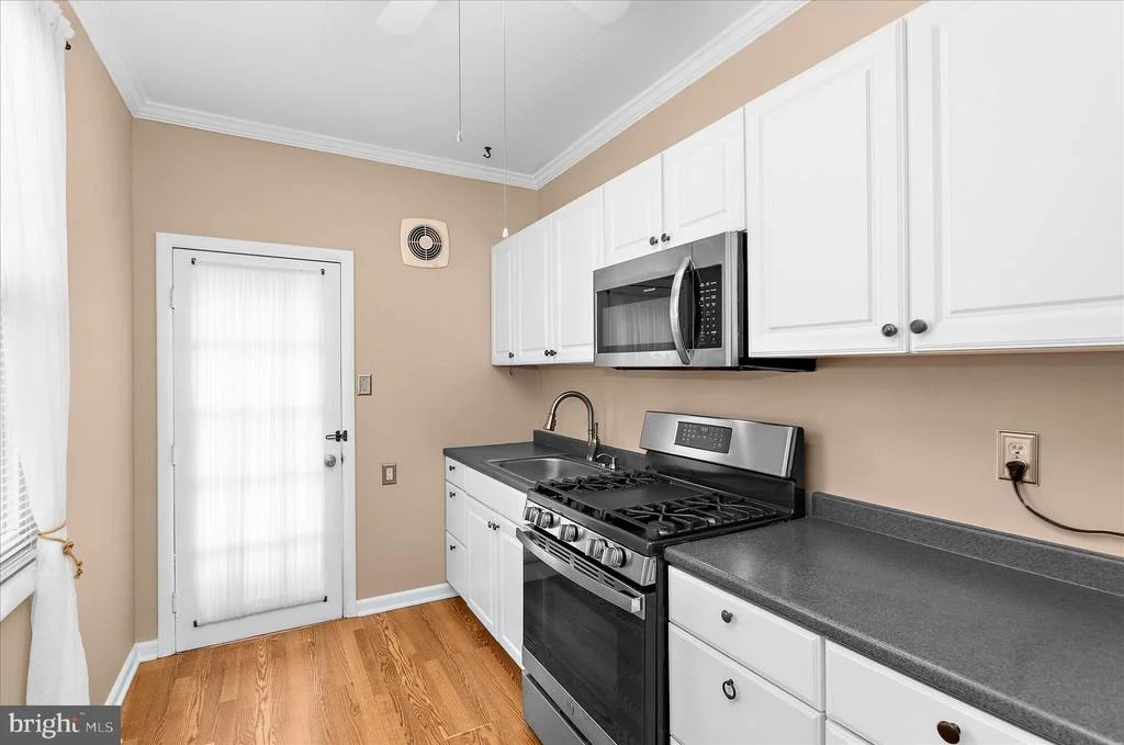 Photo of 40 HAMPTON ROAD