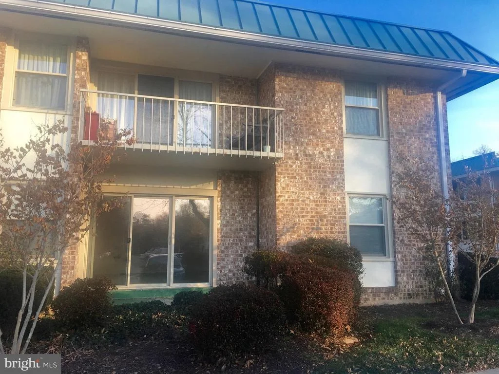 Photo of Unit 72F at 3618 GLENEAGLES DRIVE