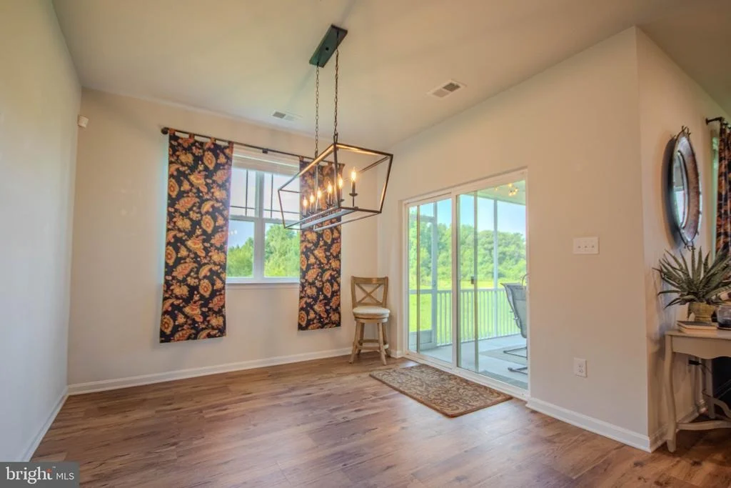 Photo of 406 TWIN CREEKS DRIVE