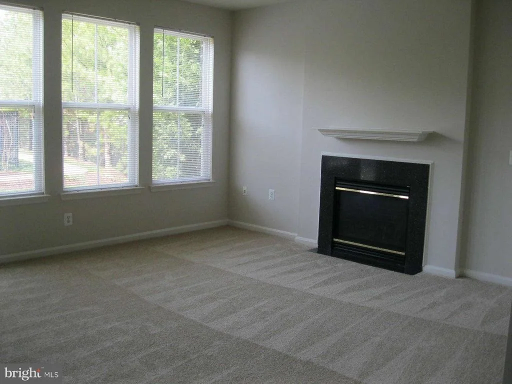 Photo of 633 SPRING STREET
