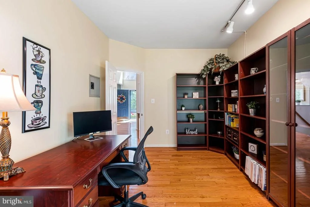 Photo of 20907 GARDENGATE CIRCLE