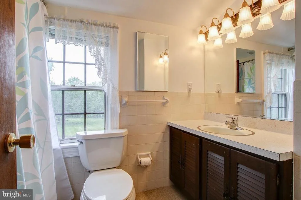 Photo of 3010 MAPLEHILL ROAD