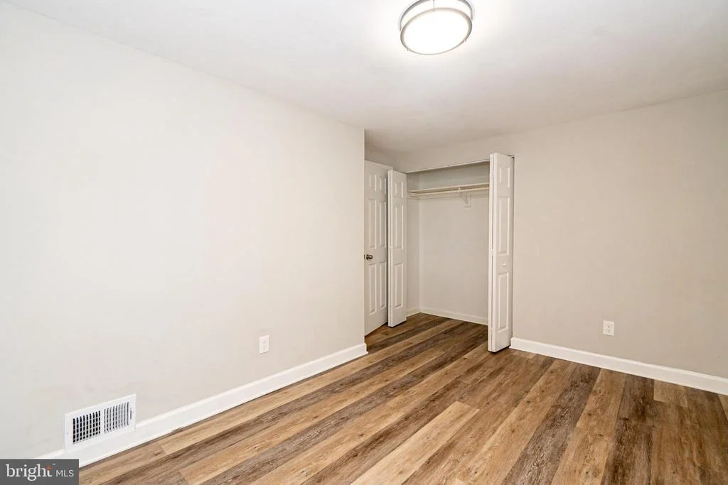 Photo of 5107 LAUREL AVENUE